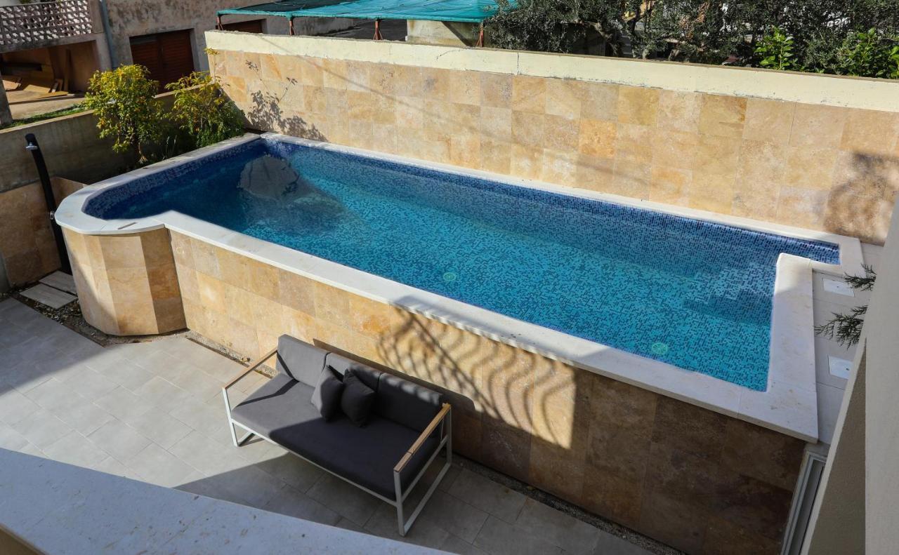 Ana Pool Hvar