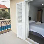 Ana Pool Hvar